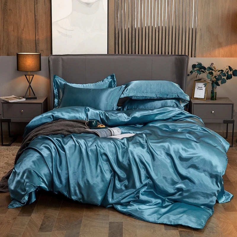 LuxeSatin Duvet Collection